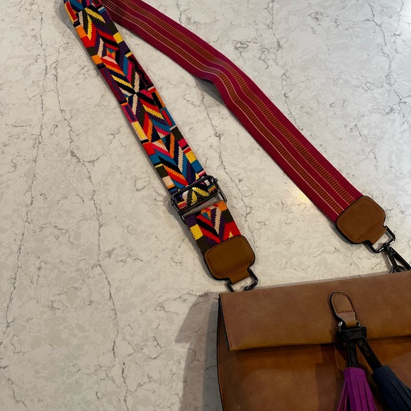 Small brown crossbody bag with patterned strap - Picture 2 of 4